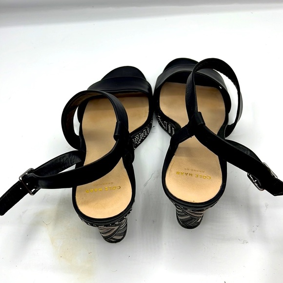 Cole Haan sandals size 7.5B - Picture 2 of 8